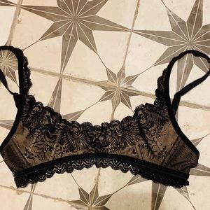 Victoria Secret Very Sexy Black Lace Bra Size S